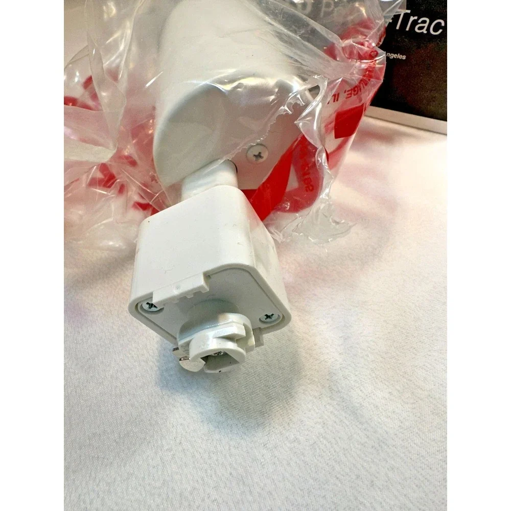 HALO Power-trac Cooper Track Lighting L2761P White New Open Box